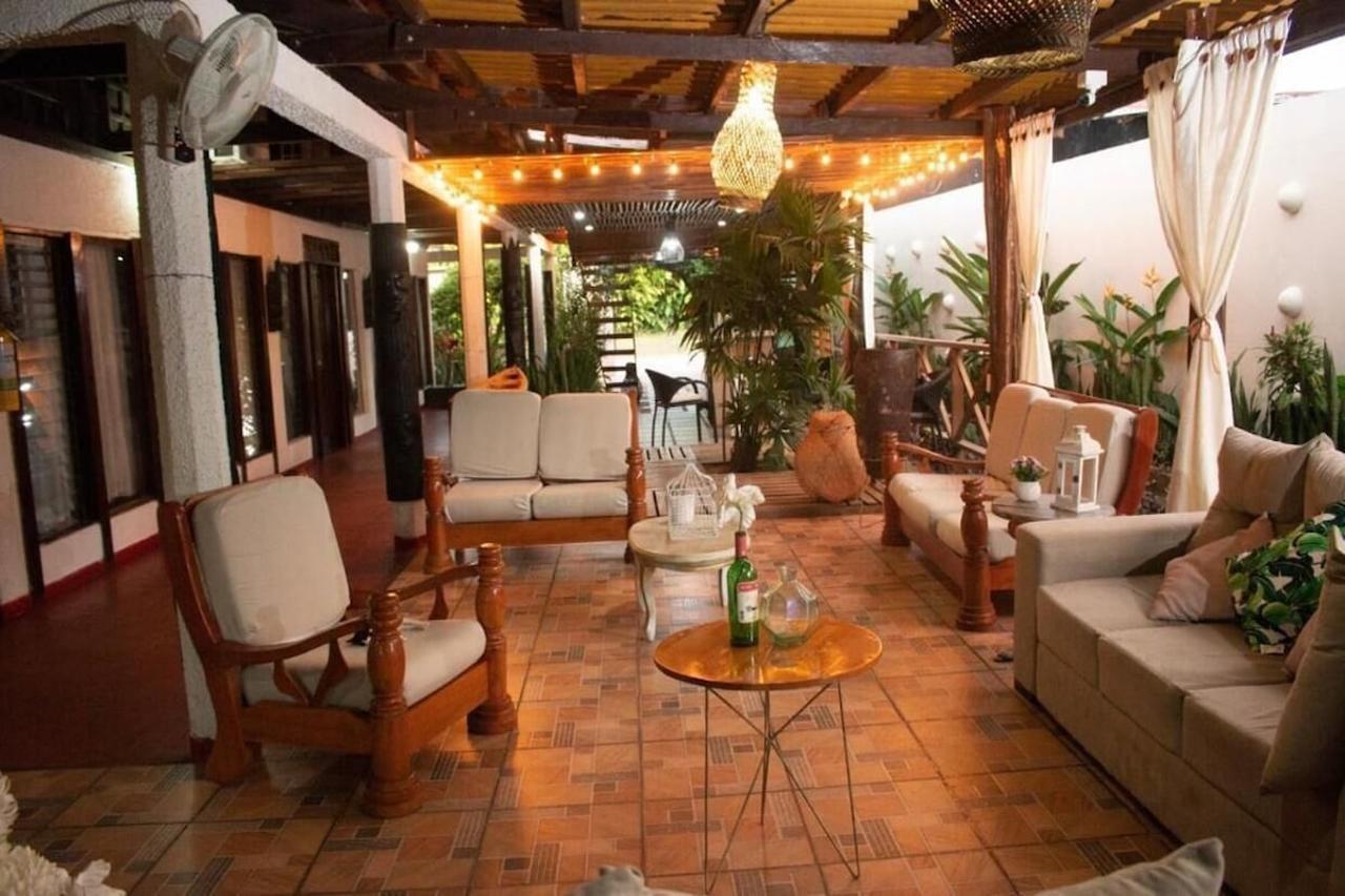 Hotel Madreselva Leticia Exterior photo